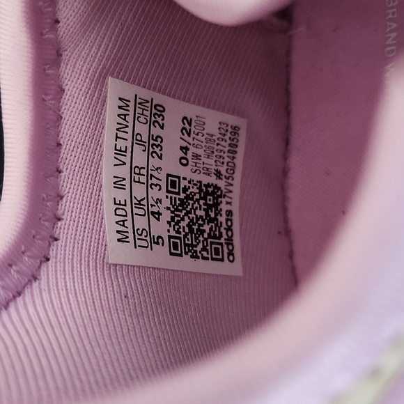 Adidas Originals NMD_R1 Girls' Grade School - Picture 15 of 16